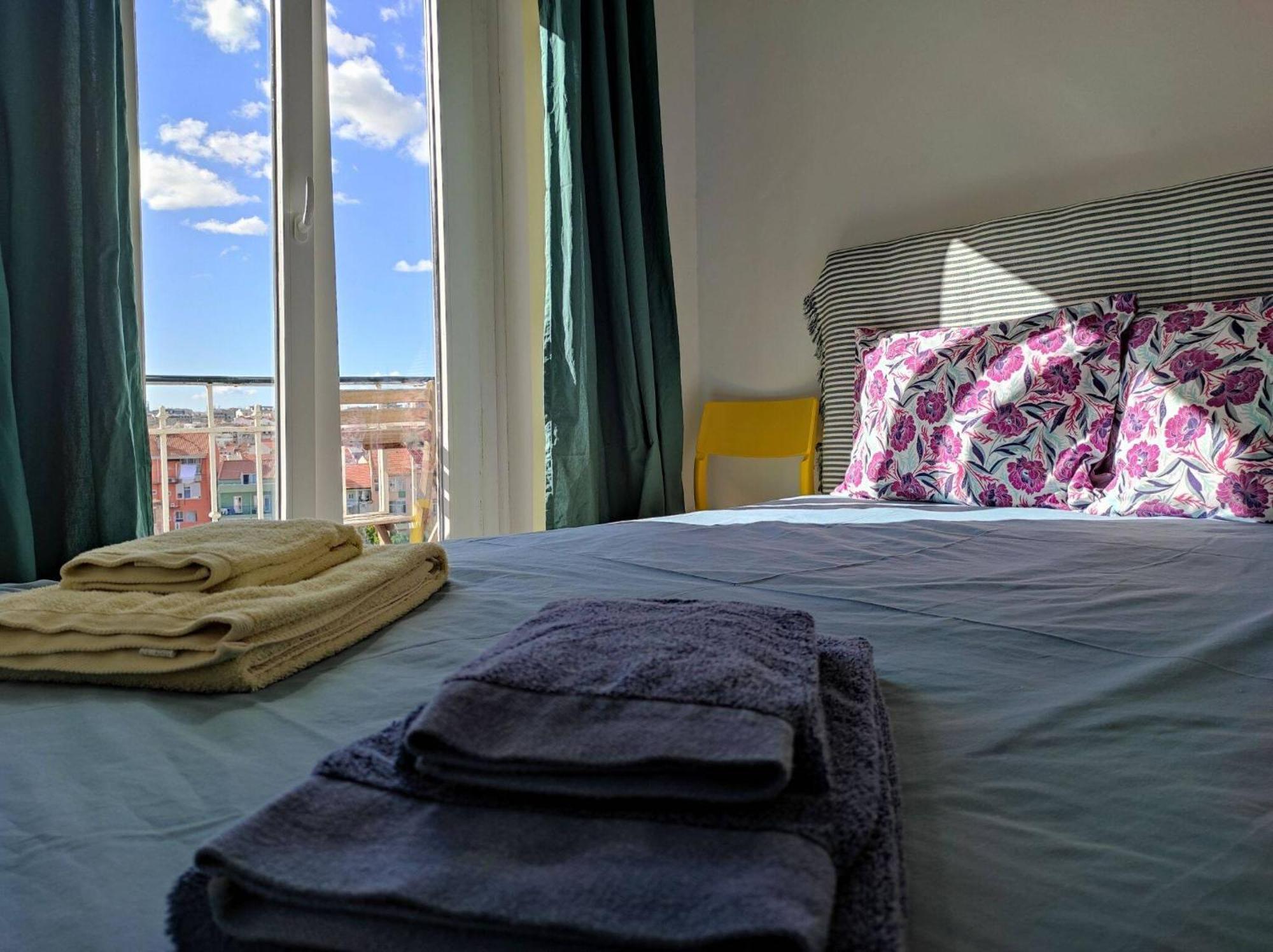 Charming Flat With 2 Bedrooms On Lisbon'S 7Th Hill Exterior photo